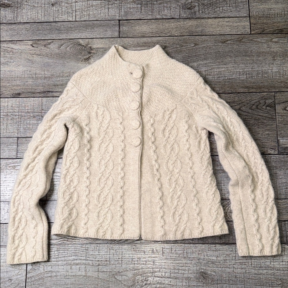 Adorable Cream Cable Knit Button-Front Women's Cardigan Sweater